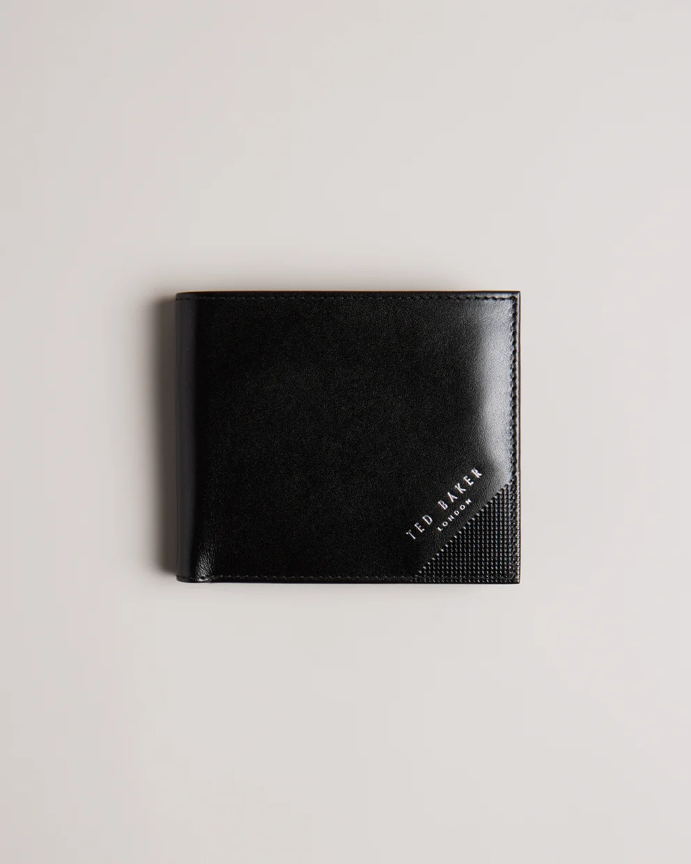 267038_BLACK_1 Prugs Embossed Corner Leather Bifold Coin Wallet Black - Pre Order - Image 1